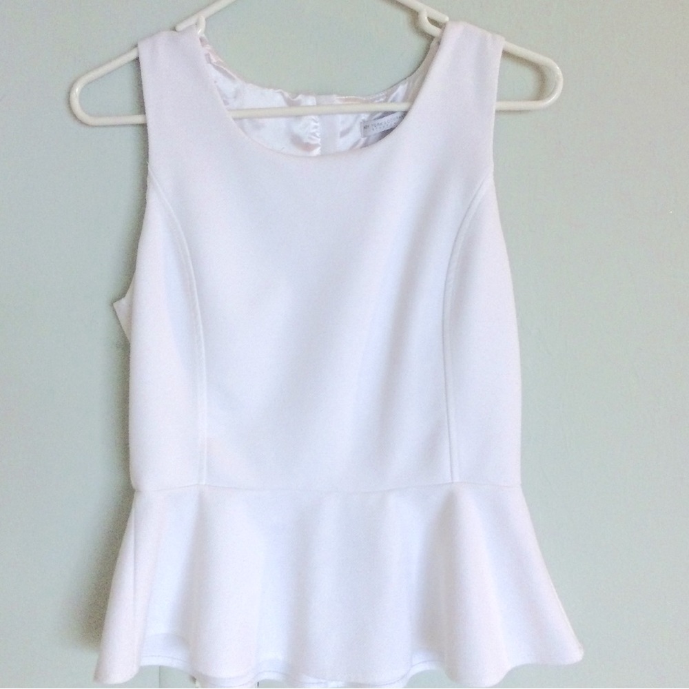 New York & Company White Stretch Top with Zipper Back Sz M